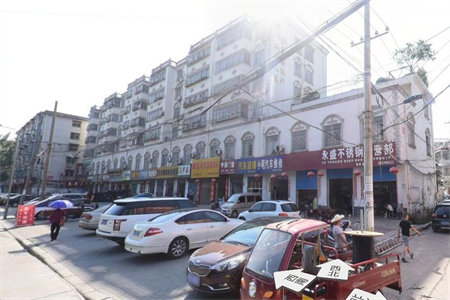 瑞和盛景标准三室房东在外地急售